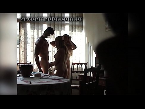 ❤️ Sex przyjaciele zapraszają gigantycznego mężczyznę i trójkąt z nim ❤❌ Fuck video at pl.valeshop.top ️❤